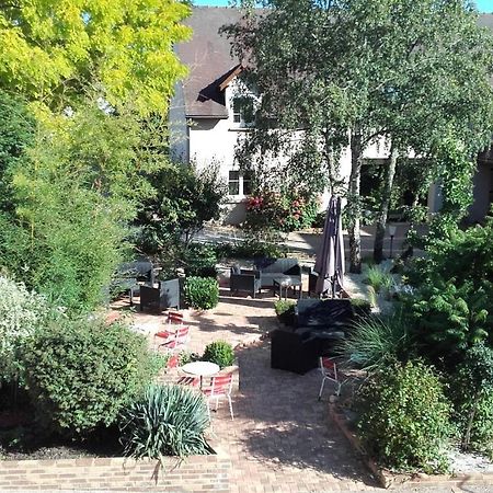 Logis Hotel "Ici M'Aime" Rouvray  外观 照片