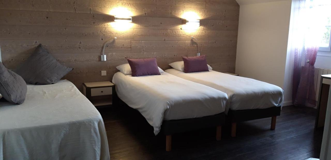 Logis Hotel "Ici M'Aime" Rouvray  外观 照片