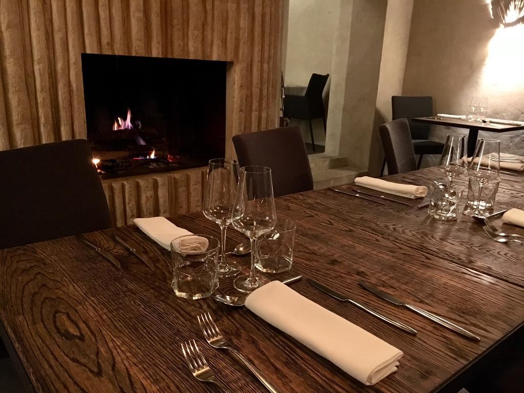 Logis Hotel "Ici M'Aime" Rouvray  外观 照片