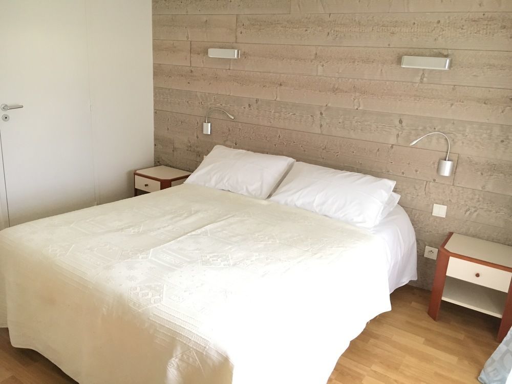 Logis Hotel "Ici M'Aime" Rouvray  外观 照片