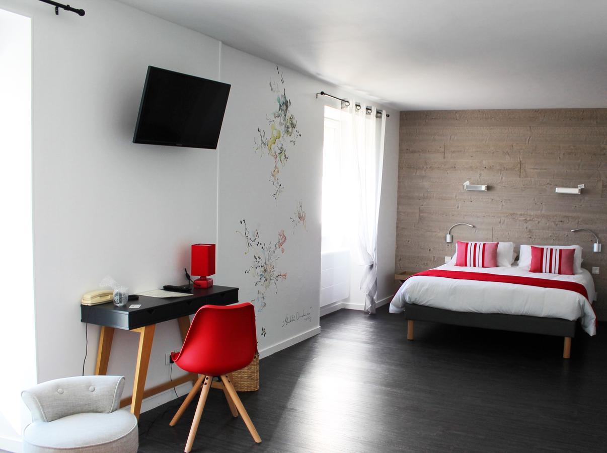 Logis Hotel "Ici M'Aime" Rouvray  外观 照片