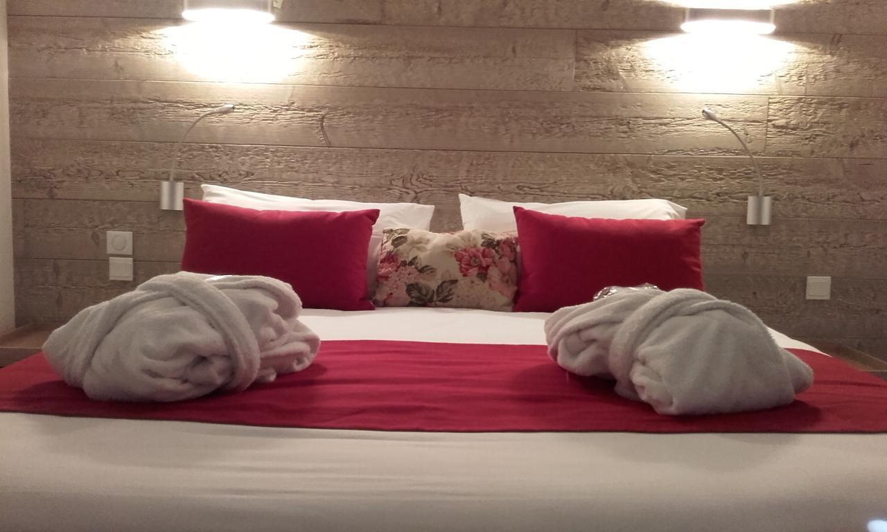 Logis Hotel "Ici M'Aime" Rouvray  外观 照片